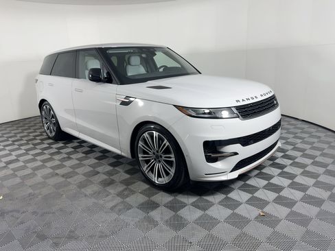 New 2026 Land Rover Range Rover Sport Dynamic SE image 8