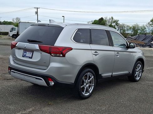 Used 2020 Mitsubishi Outlander SEL AWD/4WD image 12