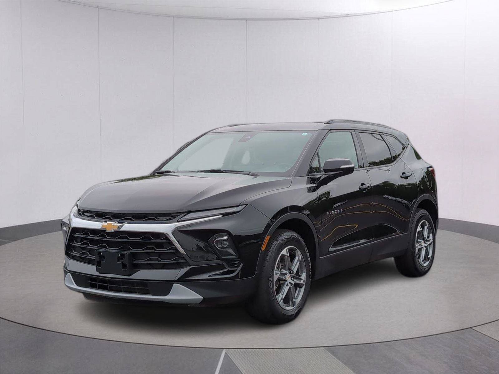 Certified 2023 Chevrolet Blazer LT AWD/4WD image 1