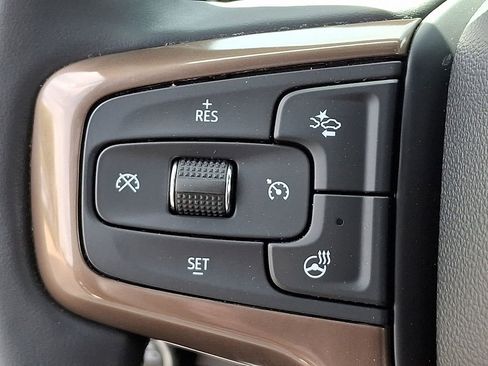 Used 2024 Chevrolet Tahoe High Country AWD/4WD image 22