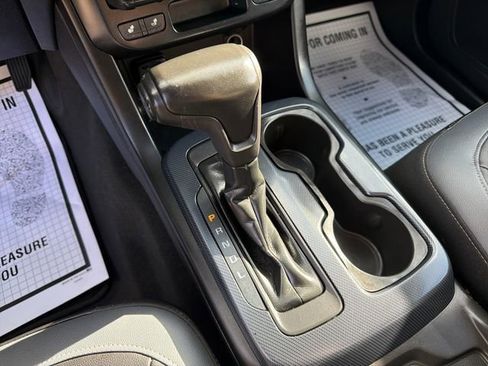 Used 2019 Chevrolet Colorado Z71 AWD/4WD image 20