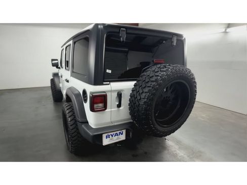 Used 2021 Jeep Wrangler Unlimited Sport AWD/4WD image 7