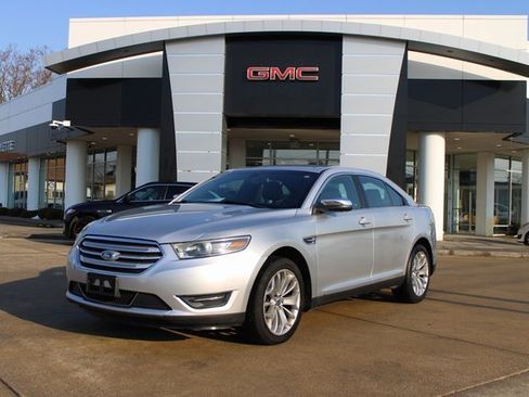 Used 2014 Ford Taurus Limited image 3