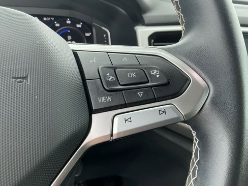 Used 2023 Volkswagen Atlas Cross Sport SE w/ Black Wheel Package image 24