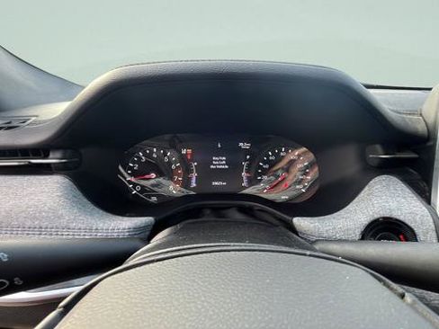 Used 2025 Jeep Compass Latitude image 12