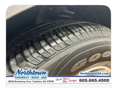 Certified 2023 Buick Enclave Essence image 21