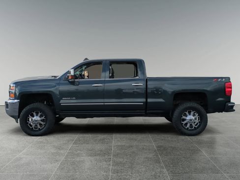 Used 2018 Chevrolet Silverado 2500 LTZ w/ Duramax Plus Package image 2