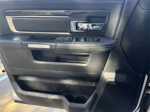 Used 2016 RAM 2500 Limited image 25