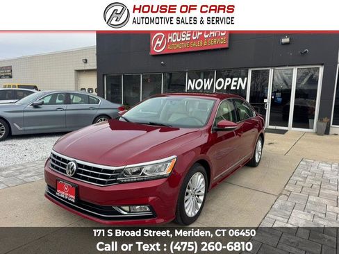 Used 2017 Volkswagen Passat 1.8T SE image 1