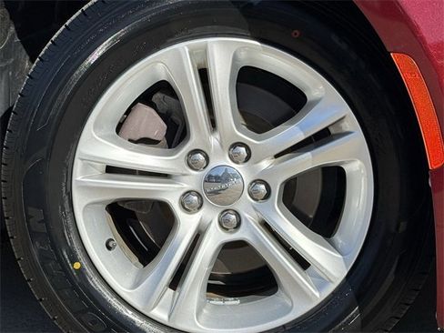 Used 2020 Dodge Charger SXT image 7