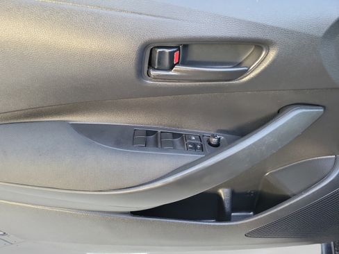 Used 2022 Toyota Corolla LE FWD image 13