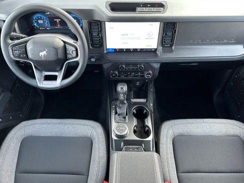 New 2025 Ford Bronco 4-Door AWD/4WD image 21