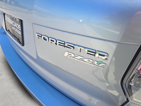 Used 2017 Subaru Forester 2.5i Limited AWD/4WD image 30