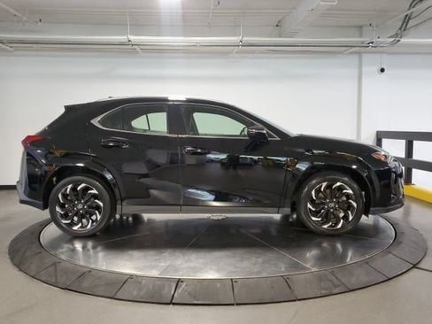 Used 2023 Lexus UX 250h AWD w/ Premium Package image 10