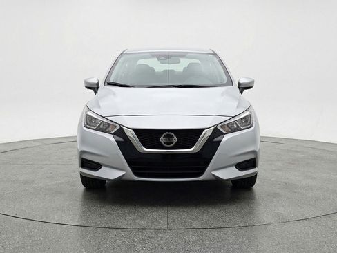 Used 2025 Nissan Versa SV FWD image 1
