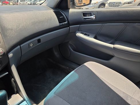 Used 2003 Honda Accord EX image 28