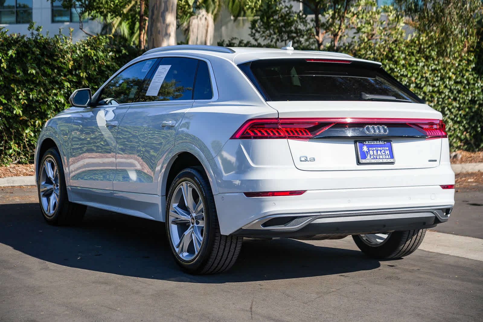 Used 2022 Audi Q8 Premium Plus AWD/4WD image 8