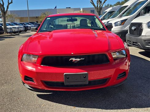 Used 2010 Ford Mustang Coupe image 2