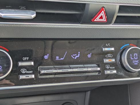 Used 2020 Hyundai Sonata SEL w/ Convenience + Sunroof Package FWD image 17