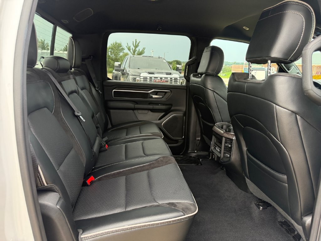 Used 2026 RAM 1500 Laramie AWD/4WD image 40