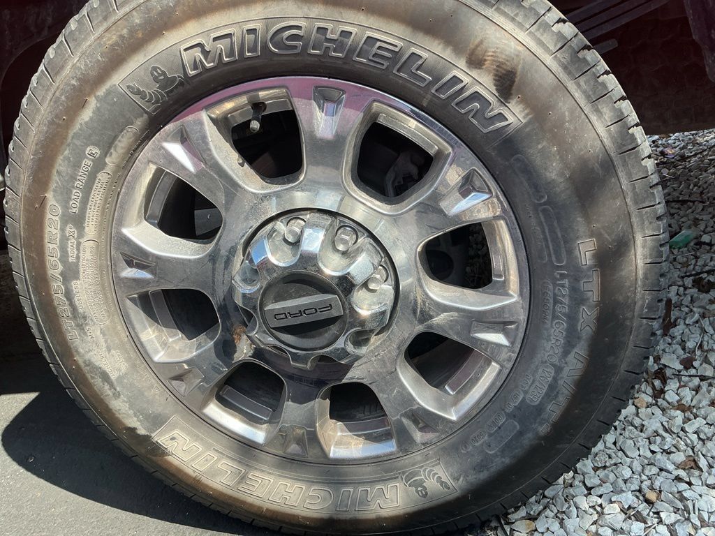 Used 2021 Ford F350 Lariat w/ Lariat Ultimate Package AWD/4WD image 7