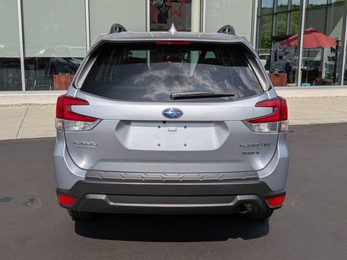 Used 2023 Subaru Forester Premium AWD/4WD image 4
