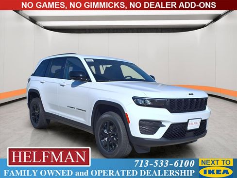 New 2025 Jeep Grand Cherokee Altitude image 1