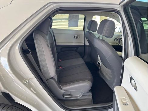 Used 2024 Hyundai Ioniq 5 SE image 13