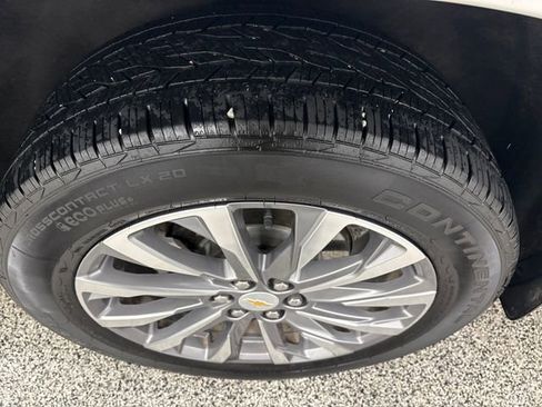 Used 2023 Chevrolet Traverse Premier w/ LPO, Floor Liner Package image 29