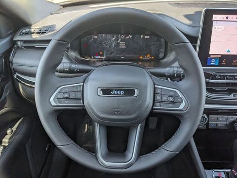 New 2025 Jeep Compass Limited w/ High Altitude Package image 18