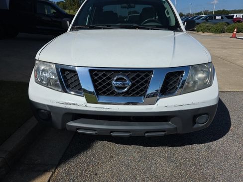 Used 2016 Nissan Frontier S image 5