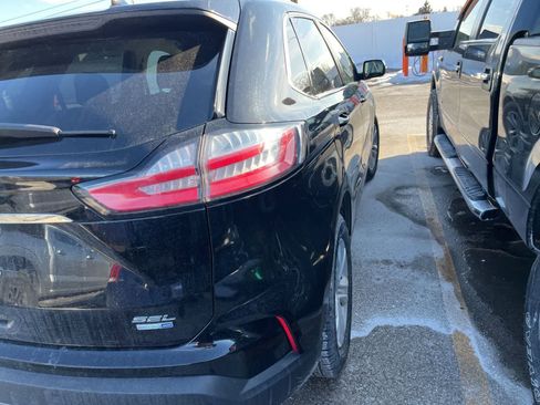 Used 2019 Ford Edge SEL image 16