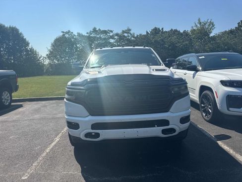 Used 2022 RAM 1500 Limited AWD/4WD image 15