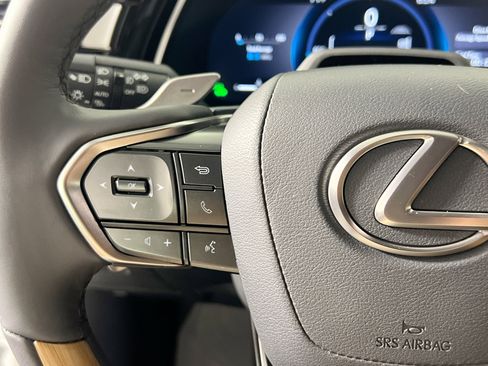 Used 2026 Lexus RX 350h w/ Convenience Package image 18