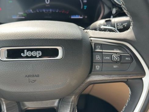 Used 2023 Jeep Grand Cherokee 4WD 4xe image 22