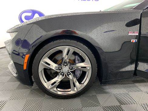 Used 2020 Chevrolet Camaro SS image 11