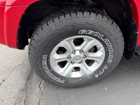 Used 2021 Toyota 4Runner SR5 AWD/4WD image 10