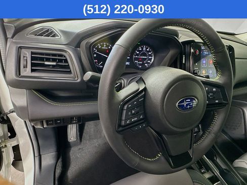 Used 2025 Subaru Ascent Onyx Edition image 12