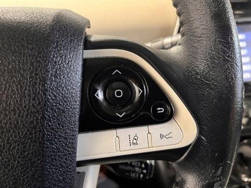 Used 2016 Toyota Prius Four image 26