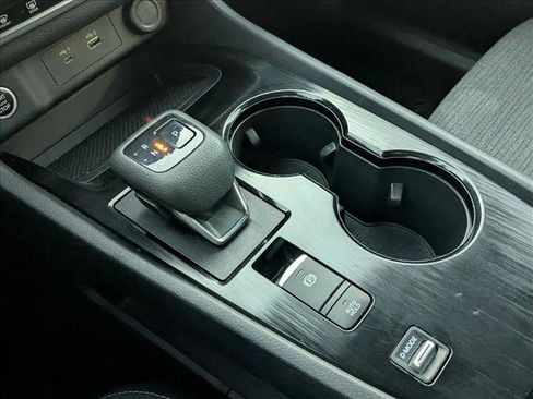 Used 2023 Nissan Rogue SV image 12