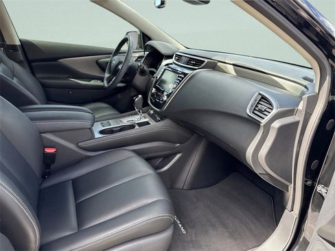 Certified 2024 Nissan Murano SV image 17