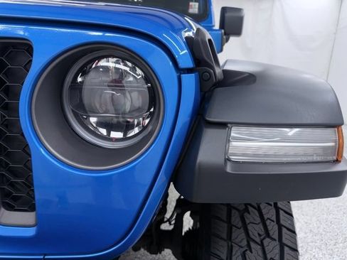 Used 2023 Jeep Wrangler Unlimited Rubicon 4xe w/ Cold Weather Group AWD/4WD image 7