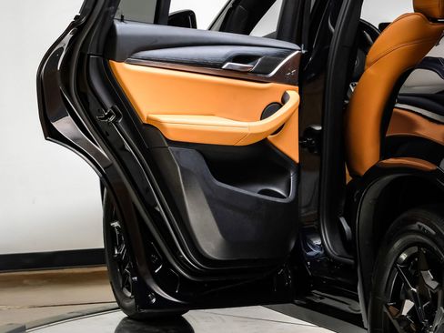 Used 2023 BMW X4 xDrive30i w/ M Sport Package image 48