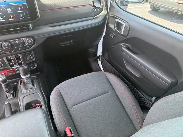 Used 2026 Jeep Gladiator Rubicon AWD/4WD image 30