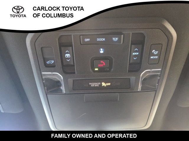 Used 2023 Toyota Sequoia Platinum AWD/4WD image 32