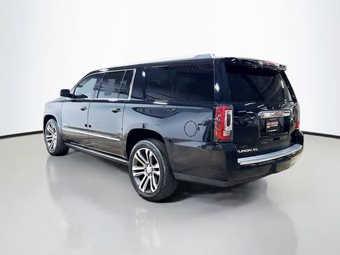 Used 2019 GMC Yukon XL Denali w/ Denali Ultimate Package image 9