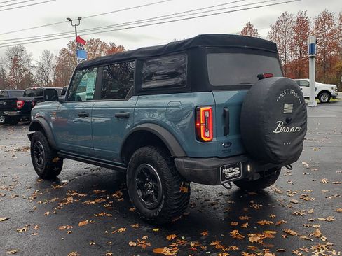 Used 2022 Ford Bronco Badlands image 7