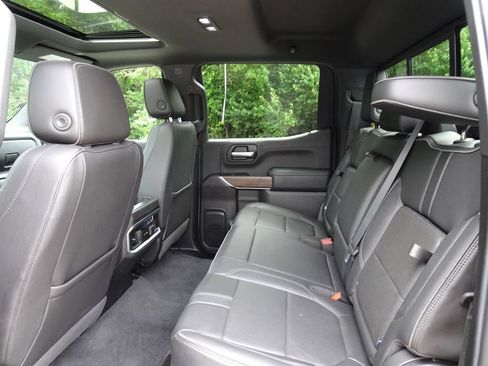 Used 2020 Chevrolet Silverado 1500 High Country w/ Technology Package AWD/4WD image 14