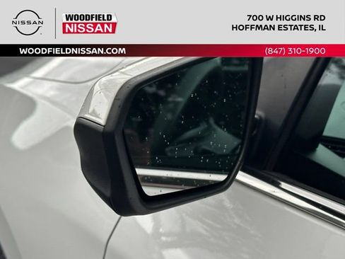 Used 2019 Chevrolet Equinox LT AWD/4WD image 11