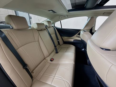 Used 2019 Lexus ES 350 Luxury image 27